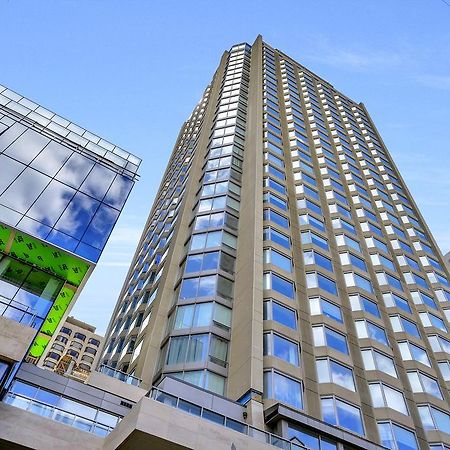 Luxury In Yorkville トロント エクステリア 写真